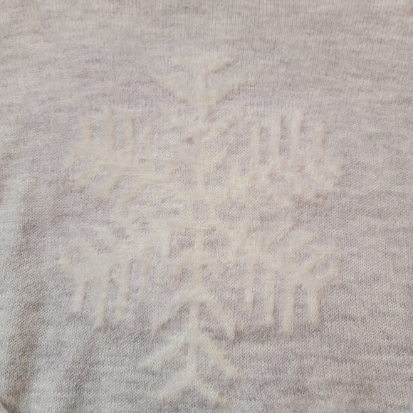 2/$20 Jessica Simpson Snowflake Sweater - Picture 2 of 10